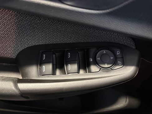 Used 2021 Chevrolet TrailBlazer LT w/ Convenience Package image 8