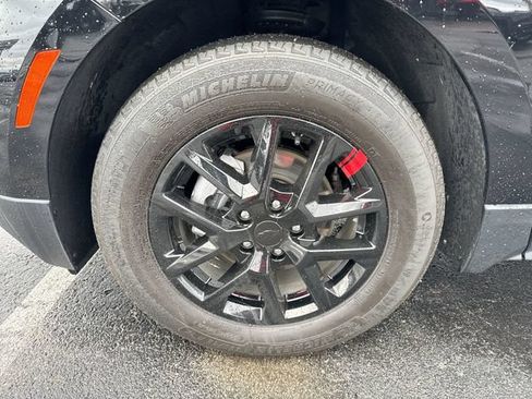 Used 2024 Chevrolet Equinox LT w/ LPO, Floor Liner Package FWD image 10