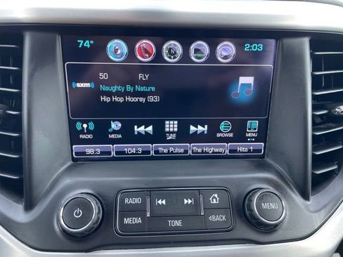 Used 2017 GMC Acadia SLT image 22