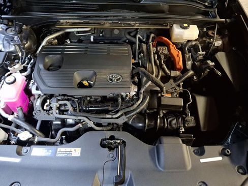 Used 2024 Toyota Crown Limited image 29