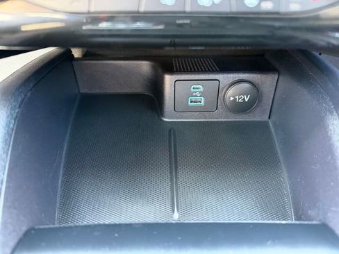 Certified 2022 Ford Escape Titanium w/ Class II Trailer Tow Package AWD/4WD image 25