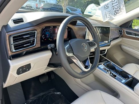 New 2026 Volkswagen Atlas SE image 23
