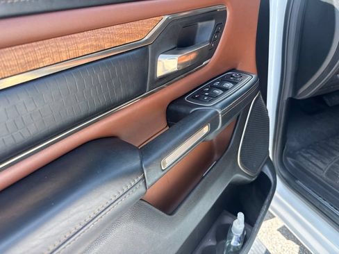 Used 2022 RAM 1500 Limited w/ Body Color Bumper Group AWD/4WD image 13
