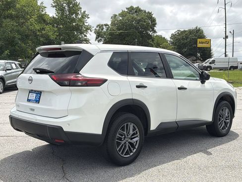 Used 2024 Nissan Rogue S AWD/4WD image 23