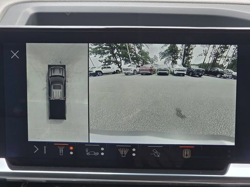 Used 2024 Chevrolet Silverado 1500 LTZ AWD/4WD image 20