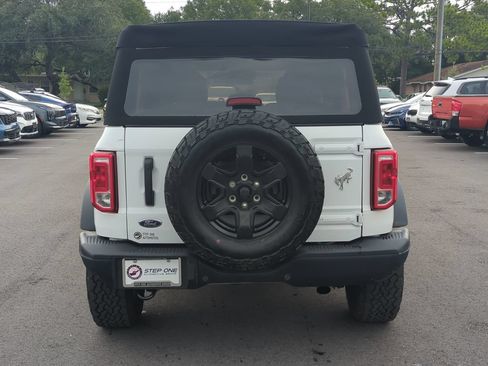 Used 2023 Ford Bronco Black Diamond AWD/4WD image 6