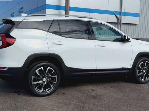 Used 2024 GMC Terrain SLT w/ LPO, Floor Liner Package image 2