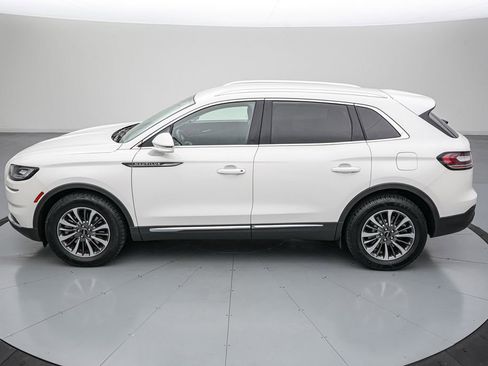 Used 2022 Lincoln Nautilus AWD w/ Premium Package image 8