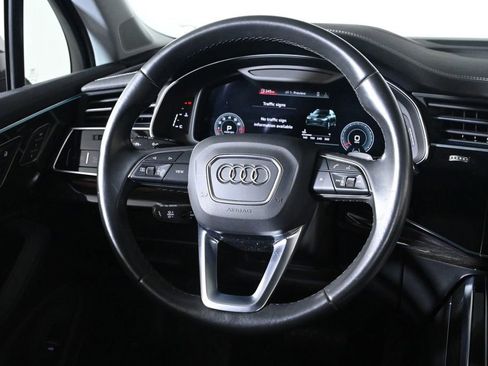 Used 2023 Audi Q7 3.0T Prestige AWD/4WD image 10