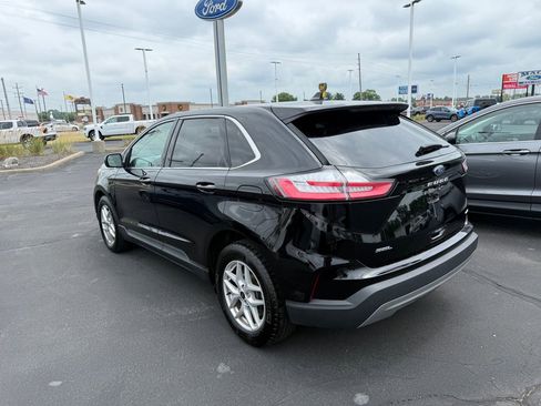 Used 2024 Ford Edge SEL image 4