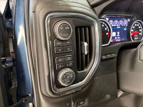 Used 2022 Chevrolet Silverado 1500 High Country w/ Technology Package image 6