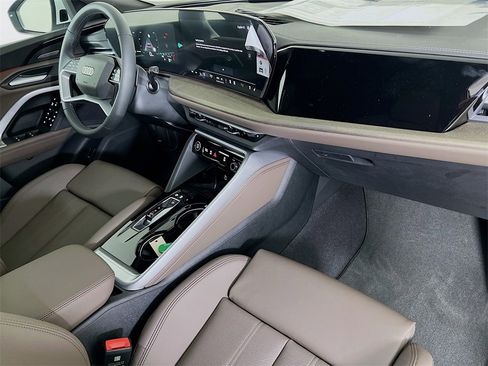 New 2025 Audi Q5 2.0T Premium Plus image 27