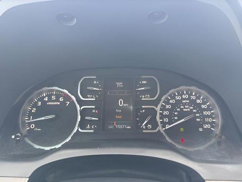 Used 2019 Toyota Tundra SR5 w/ SR5 Upgrade Package image 25