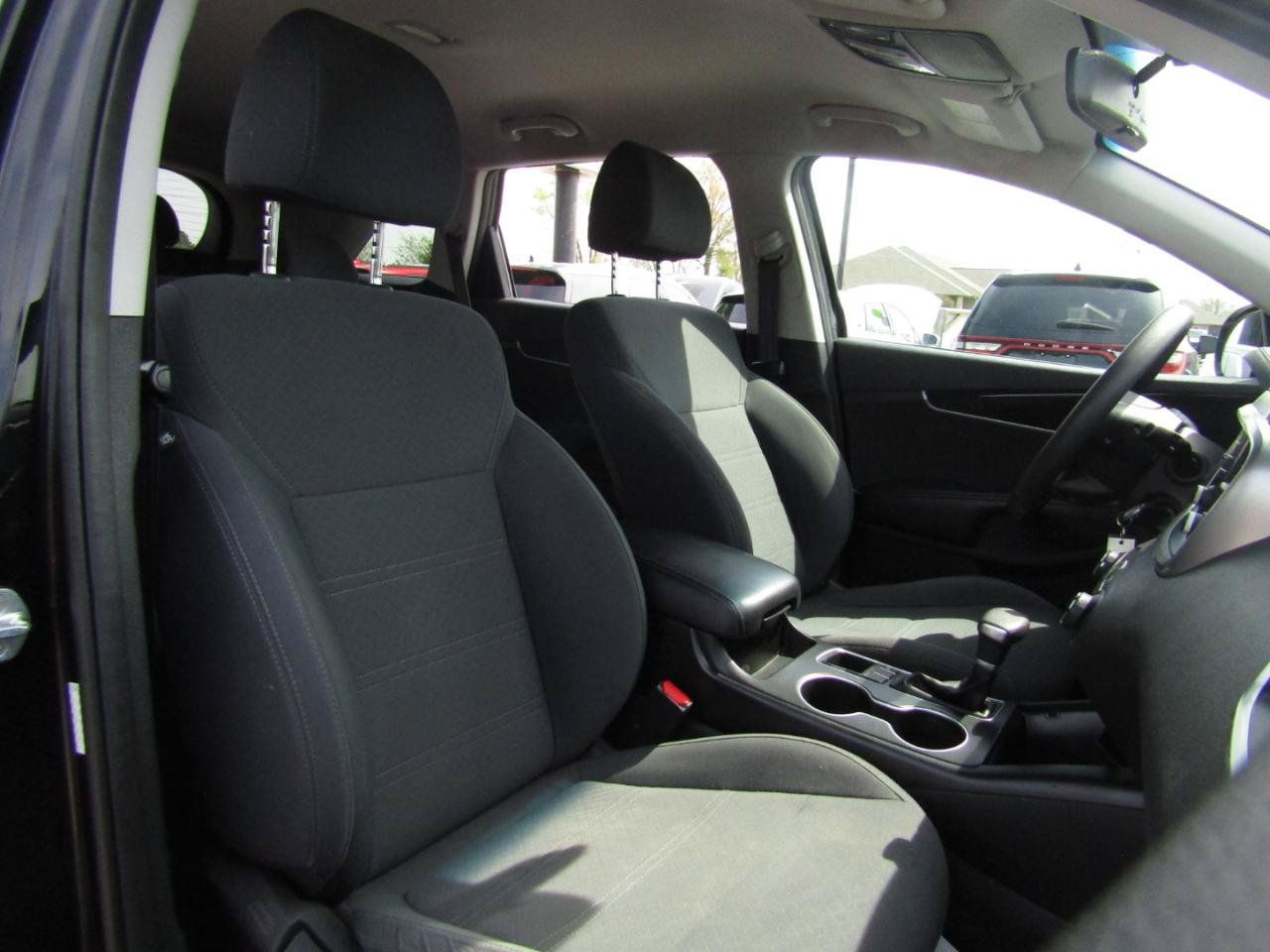 Used 2020 Kia Sorento L FWD image 22