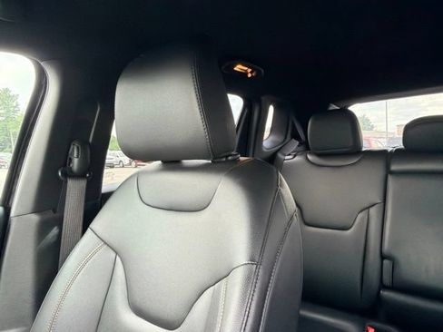 Used 2024 Jeep Compass Limited AWD/4WD image 9