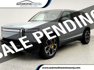 Used 2024 Rivian R1S Adventure AWD/4WD video 1