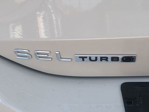 New 2026 Volkswagen Tiguan SEL R-Line image 11