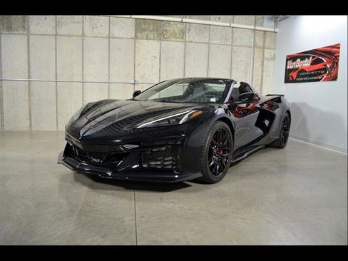 Used 2023 Chevrolet Corvette Z06 w/ Battery Protection Package RWD image 4