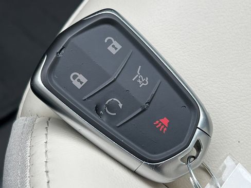 Used 2023 Cadillac XT5 Premium Luxury image 33