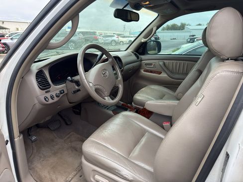 Used 2006 Toyota Sequoia Limited image 2