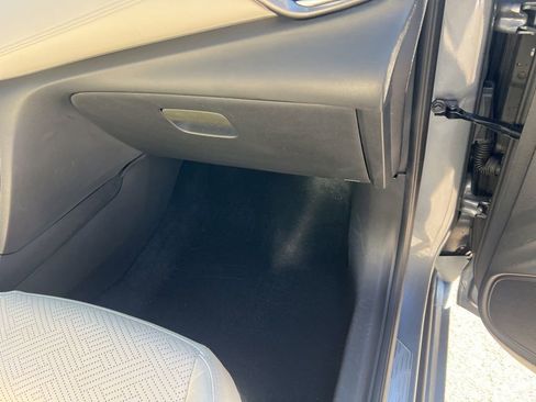 Used 2022 Buick Encore GX Essence w/ Advanced Technology Package FWD image 47