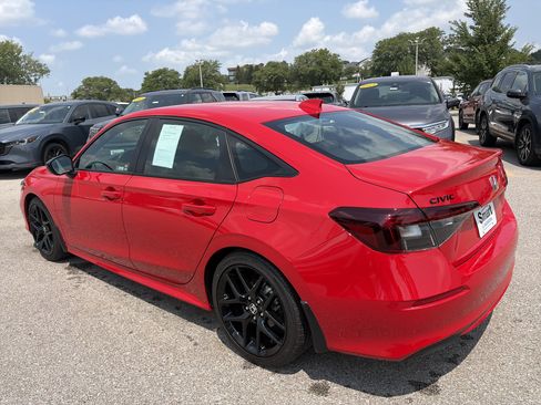 Certified 2026 Honda Civic Sport image 7