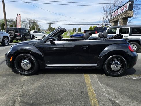 Used 2014 Volkswagen Beetle 2.5 FWD image 11