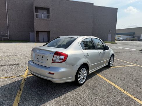 Used 2008 Suzuki SX4 Sport FWD image 4