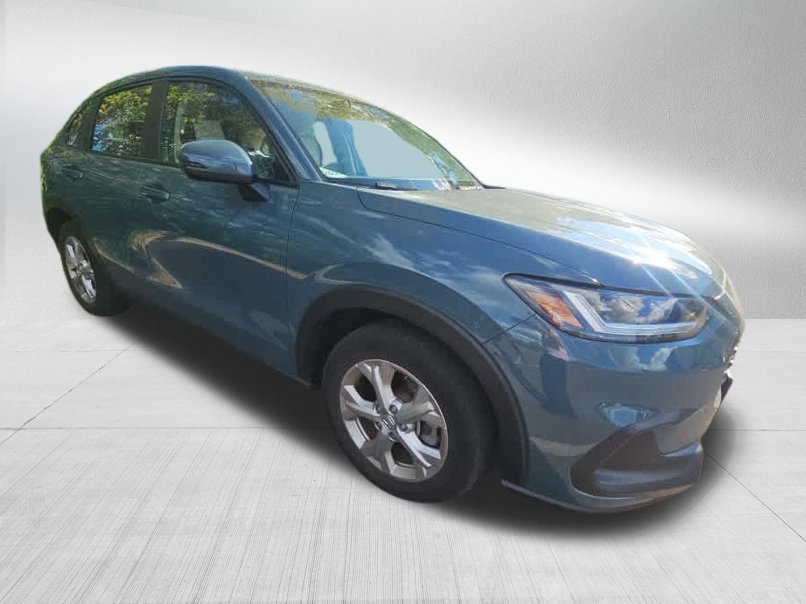 Certified 2025 Honda HR-V LX image 3