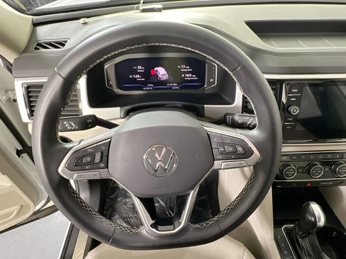 Used 2023 Volkswagen Atlas SE image 11