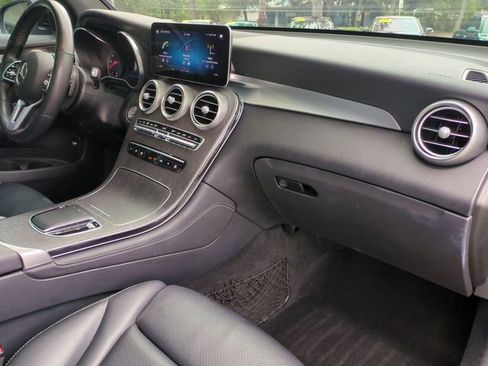 Used 2020 Mercedes-Benz GLC 300 4MATIC image 31