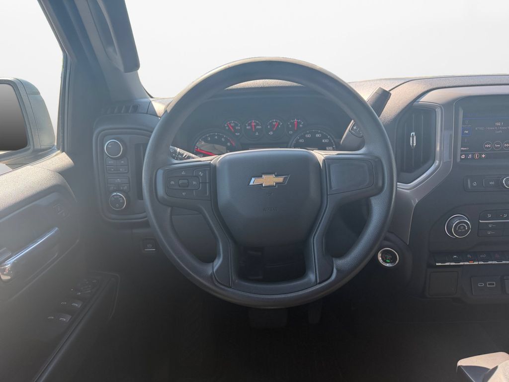 Used 2023 Chevrolet Silverado 1500 Custom AWD/4WD image 14