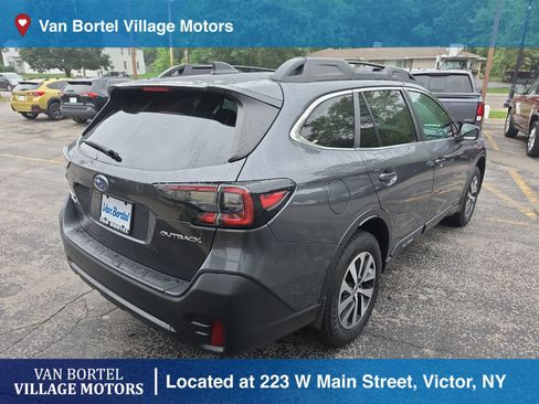 Used 2021 Subaru Outback Premium AWD/4WD image 5