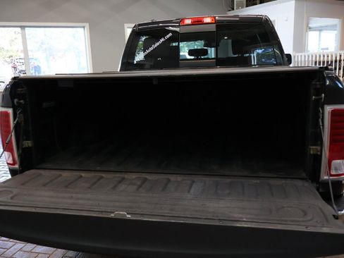 Used 2016 RAM 1500 Laramie w/ Convenience Group AWD/4WD image 8