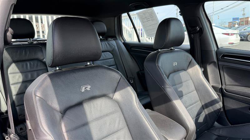 Used 2017 Volkswagen Golf R 4-Door AWD/4WD image 36