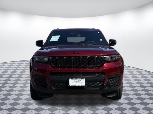 Used 2024 Jeep Grand Cherokee L Altitude AWD/4WD image 3