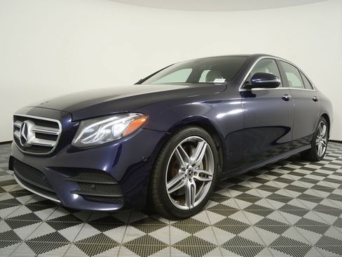 Used 2018 Mercedes-Benz E 300 image 7