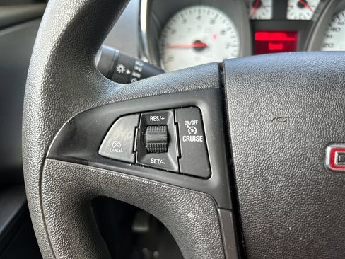 Used 2017 GMC Terrain SLE FWD image 22