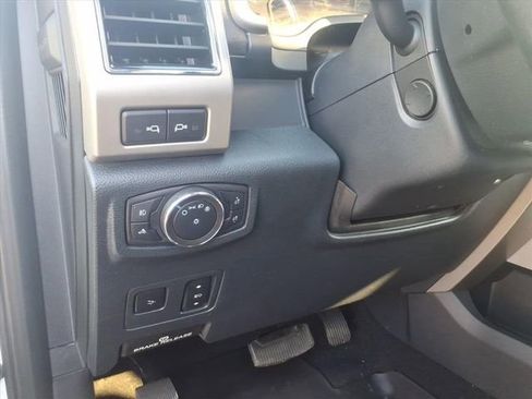 Certified 2022 Ford F350 Lariat w/ Lariat Ultimate Package image 17