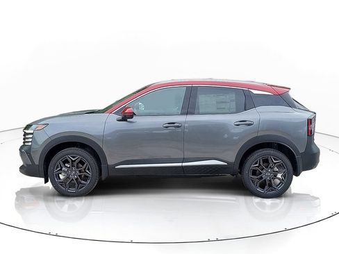New 2026 Nissan Kicks SR FWD image 5