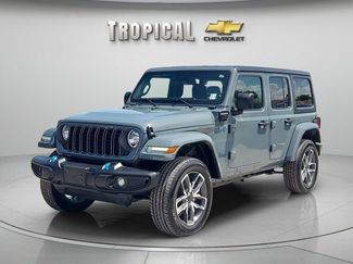Used 2024 Jeep Wrangler Unlimited AWD/4WD video 1