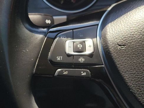 Used 2019 Volkswagen Atlas SE w/ Panoramic Sunroof Package FWD image 34