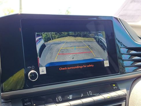 Used 2025 Toyota Camry LE image 22