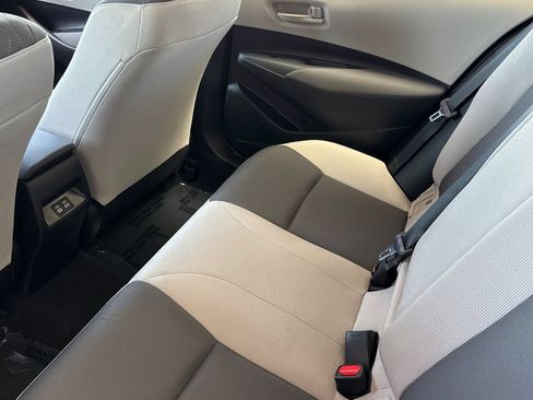 Used 2025 Toyota Corolla LE w/ LE Premium Package FWD image 16