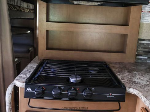 Used 2017 Ford E-450 and Econoline 450 Super Duty w/ Motorhome Prep Package RWD image 40