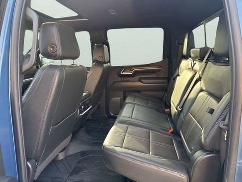 Used 2024 Chevrolet Silverado 1500 High Country w/ High Country Premium Package image 19