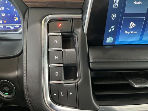 Used 2024 Chevrolet Tahoe High Country AWD/4WD image 24