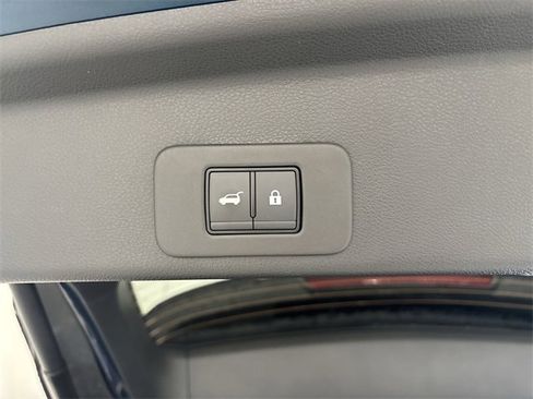 Certified 2025 Nissan Murano SL image 17