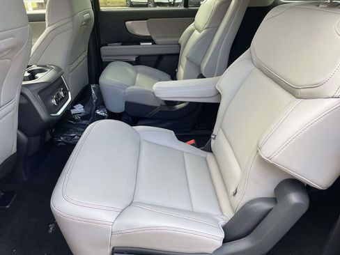 New 2025 Ford Expedition Max Active RWD image 12