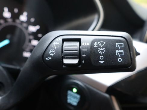 Used 2020 Ford Escape SE AWD/4WD image 32